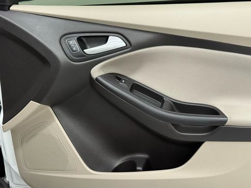 Used 2015 Ford Focus SE image 17