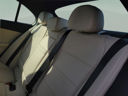 Certified 2023 Mercedes-Benz C 300 Sedan image 6