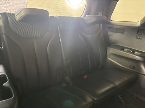 Used 2024 Hyundai Palisade Calligraphy image 27