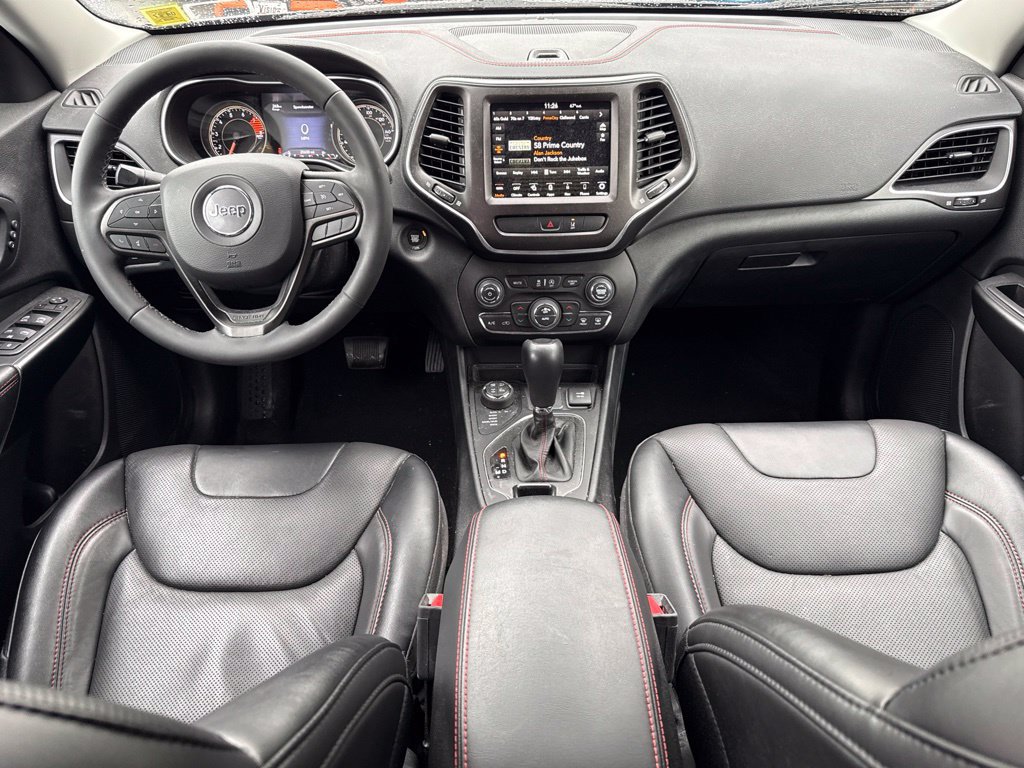 Used 2022 Jeep Cherokee Trailhawk w/ Sound & Nav Group AWD/4WD image 18
