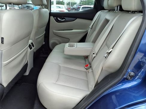 Used 2018 Nissan Rogue Sport SL w/ SL Premium Package FWD image 19