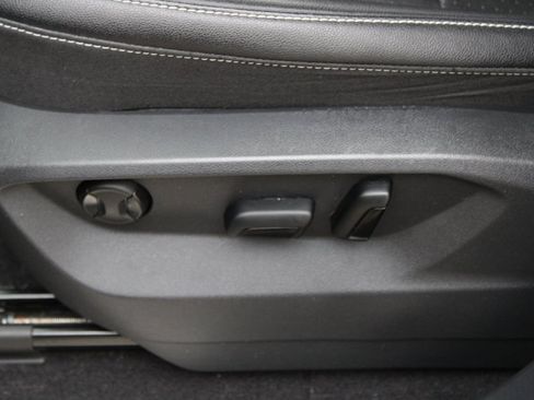 Certified 2022 Volkswagen Atlas SE image 10