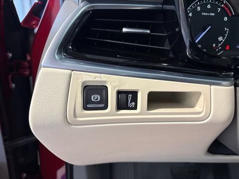 Used 2023 Cadillac XT6 Premium Luxury FWD image 14