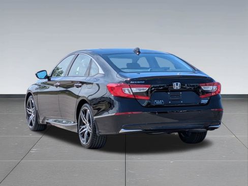 Used 2021 Honda Accord Touring image 3