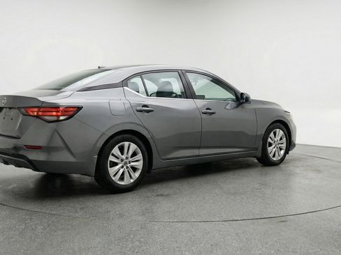 Used 2025 Nissan Sentra S FWD image 9