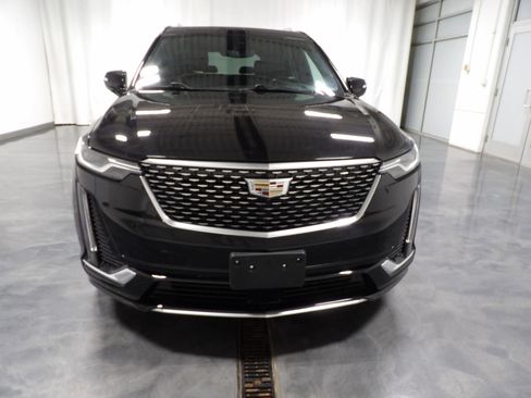 Used 2021 Cadillac XT6 Premium Luxury AWD/4WD image 3