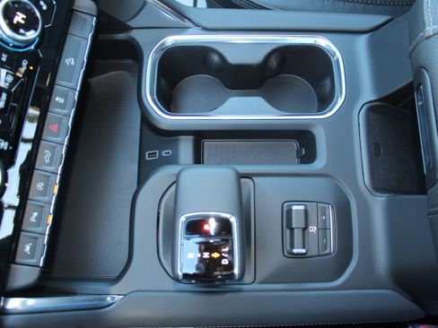 New 2026 GMC Sierra 1500 Denali w/ Technology Package image 40