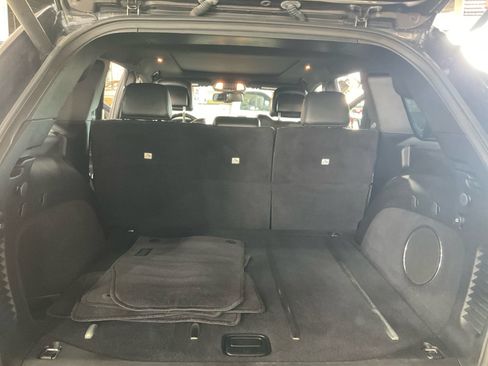 Used 2016 Jeep Grand Cherokee Overland w/ Advanced Technology Group AWD/4WD image 19