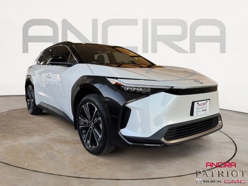 Used 2023 Toyota bZ4X Limited image 1