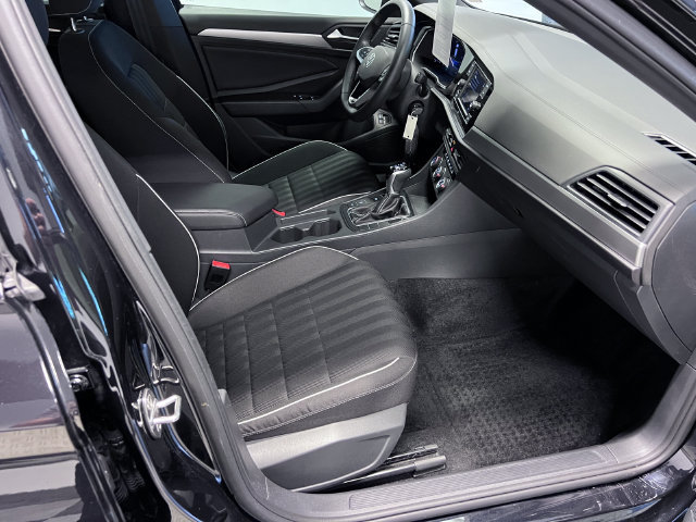 Certified 2024 Volkswagen Jetta Sport FWD image 10