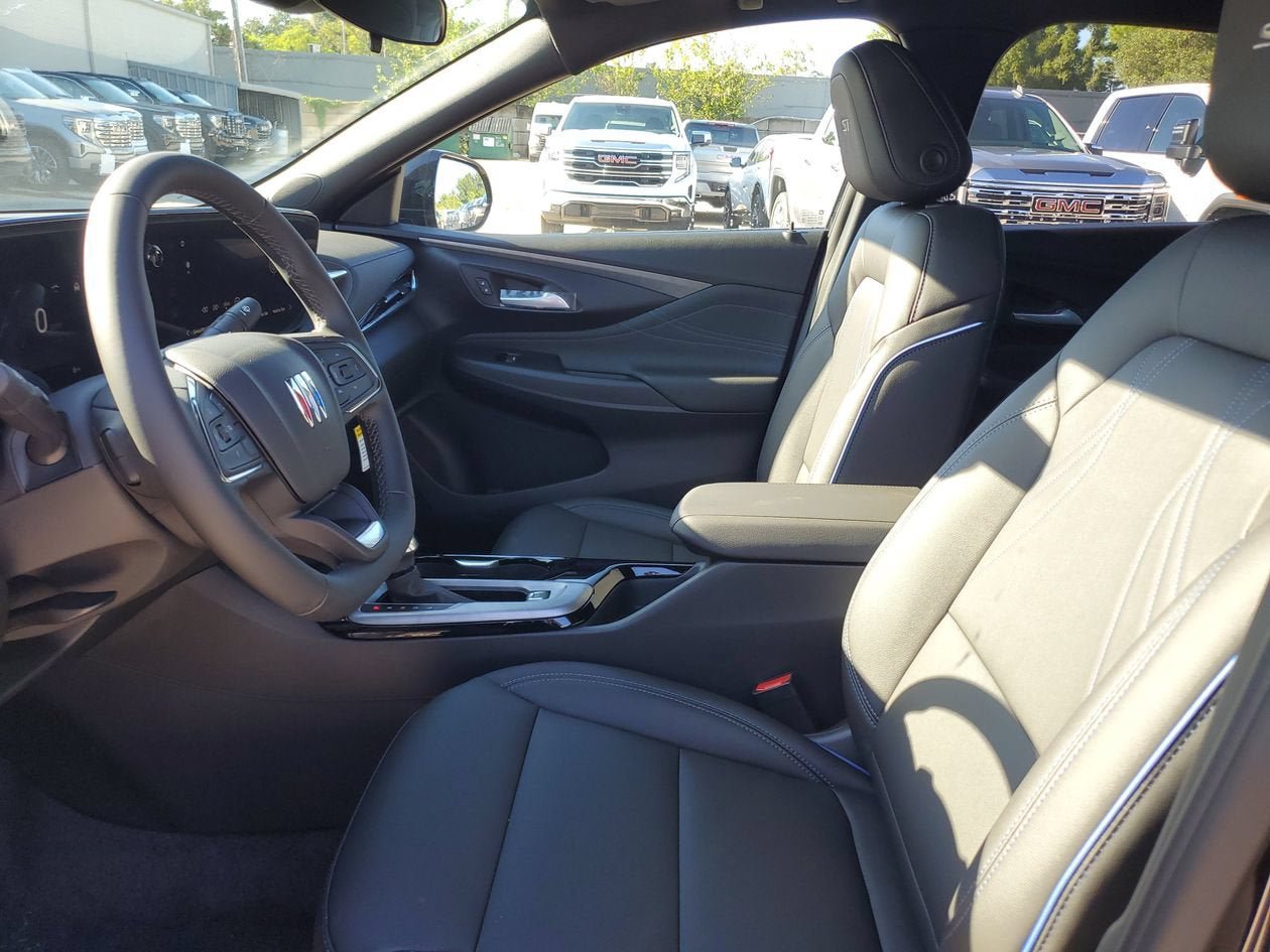 New 2026 Buick Envista Sport Touring w/ Convenience II Package FWD image 18