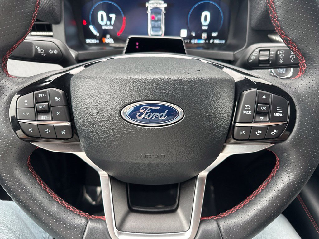 Certified 2025 Ford Explorer ST-Line w/ ST-Line Street Pack AWD/4WD image 37