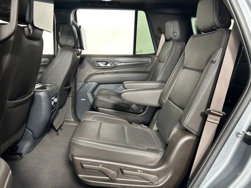 Used 2024 GMC Yukon Denali w/ Denali Reserve Package AWD/4WD image 17