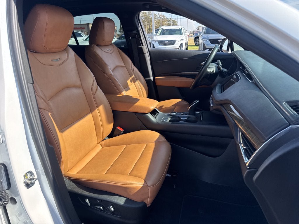 Certified 2023 Cadillac XT4 Premium Luxury w/ Driver Assist Package AWD/4WD image 14
