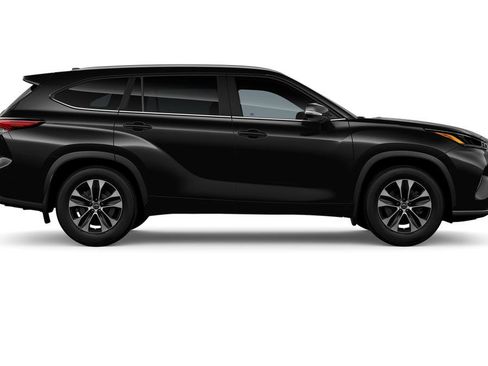 New 2026 Toyota Highlander XLE AWD/4WD image 12