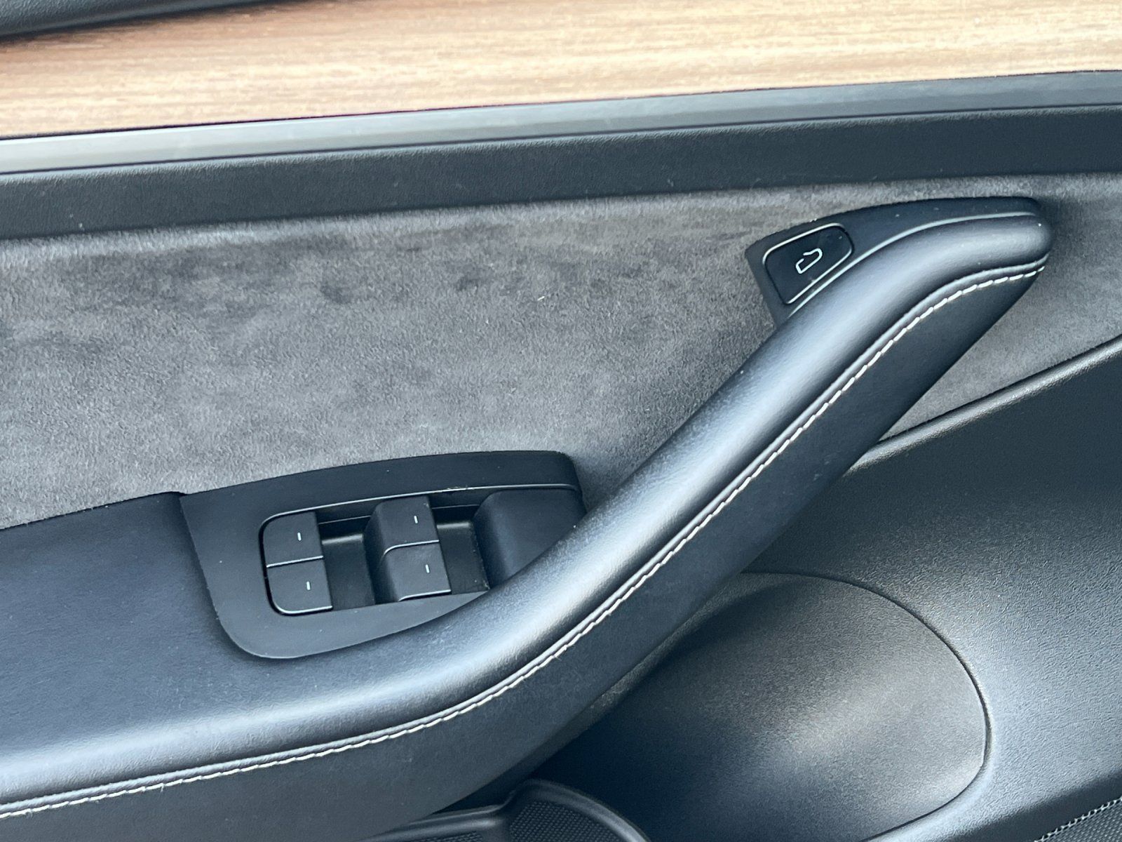 Used 2022 Tesla Model 3 Long Range AWD/4WD image 11