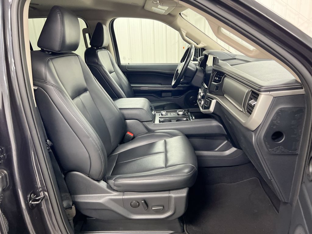 Used 2024 Ford Expedition Max XLT AWD/4WD image 22