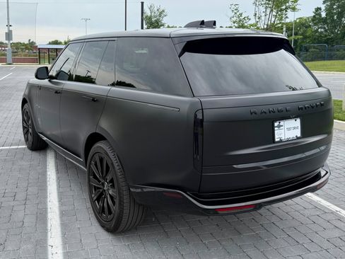Used 2025 Land Rover Range Rover SE AWD/4WD image 6