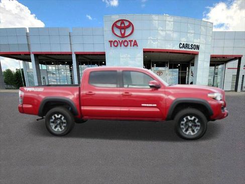 Certified 2021 Toyota Tacoma TRD Off-Road w/ Technology Package AWD/4WD image 4