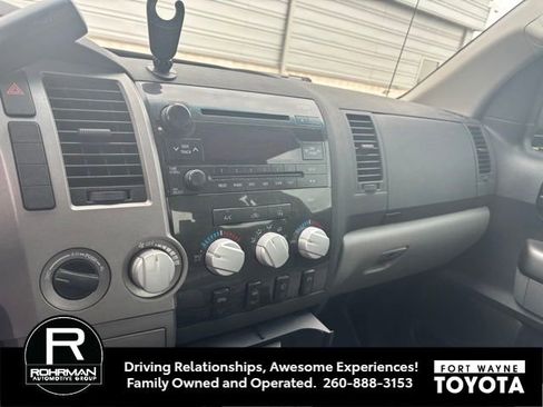 Used 2010 Toyota Tundra 4x4 Double Cab image 9