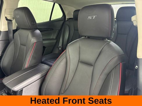 Used 2023 Buick Envision Essence w/ Sport Touring Package AWD/4WD image 11