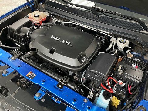 Used 2020 Chevrolet Colorado LT w/ Colorado RST Special Edition image 15