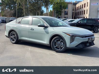 New 2026 Kia K4 LXS