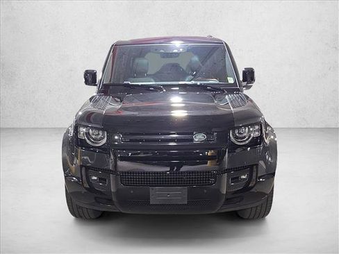 Used 2023 Land Rover Defender 110 X AWD/4WD image 2