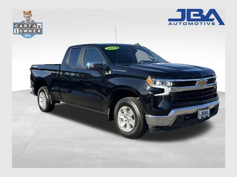 Used 2023 Chevrolet Silverado 1500 LT image 1