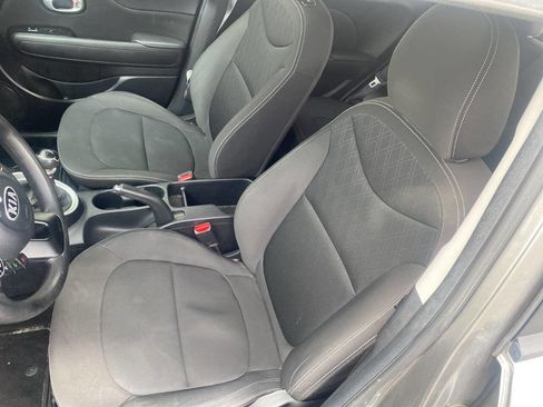 Used 2014 Kia Soul image 16
