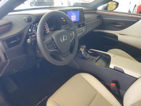 New 2025 Lexus ES 350 w/ Premium Package image 11