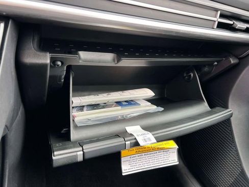 Certified 2025 Hyundai Santa Fe SEL image 33