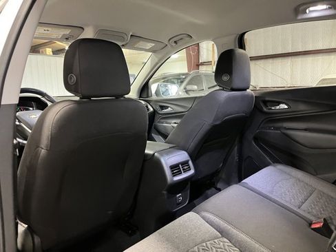 Used 2022 Chevrolet Equinox LT image 9