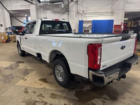 Used 2024 Ford F350 XL w/ XL Chrome Package image 10