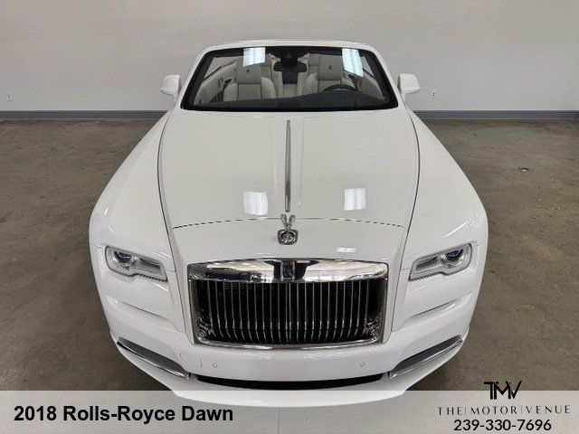 Used 2018 Rolls-Royce Dawn RWD image 21