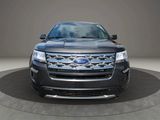 Used 2018 Ford Explorer XLT image 2