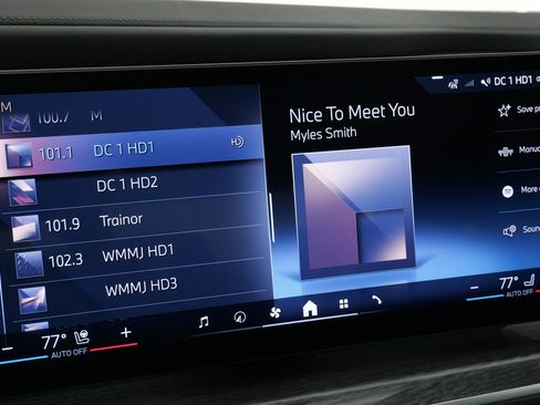 Used 2024 BMW 740i xDrive image 69