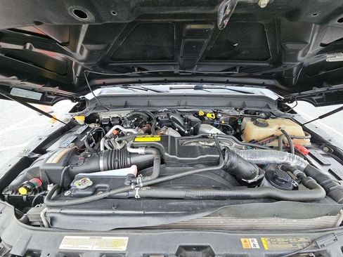 Used 2016 Ford F350 Lariat AWD/4WD image 9