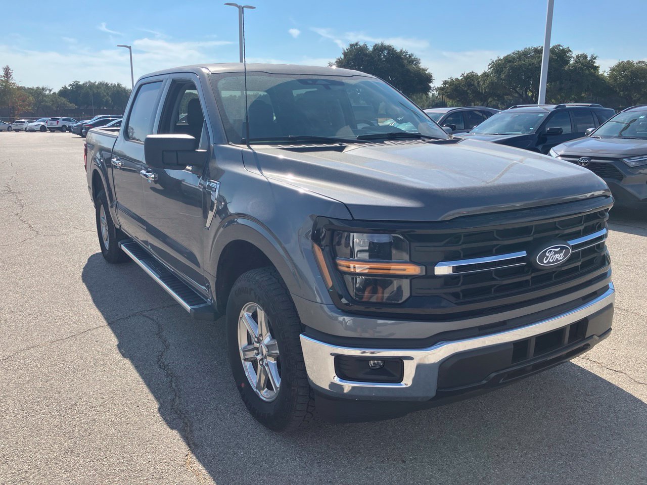 Used 2025 Ford F150 XLT w/ Equipment Group 301A Standard AWD/4WD image 3