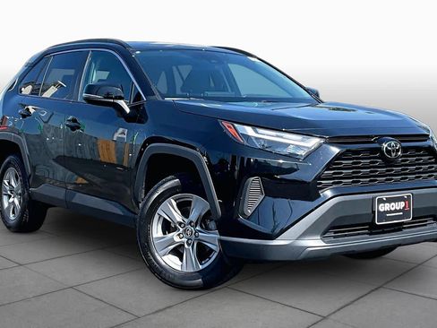 Used 2024 Toyota RAV4 XLE FWD image 3