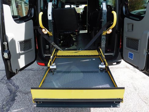 Used 2012 Mercedes-Benz Sprinter 3500 image 30