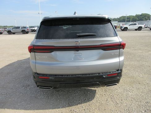 New 2026 Buick Enclave Sport Touring w/ Super Cruise Package image 6