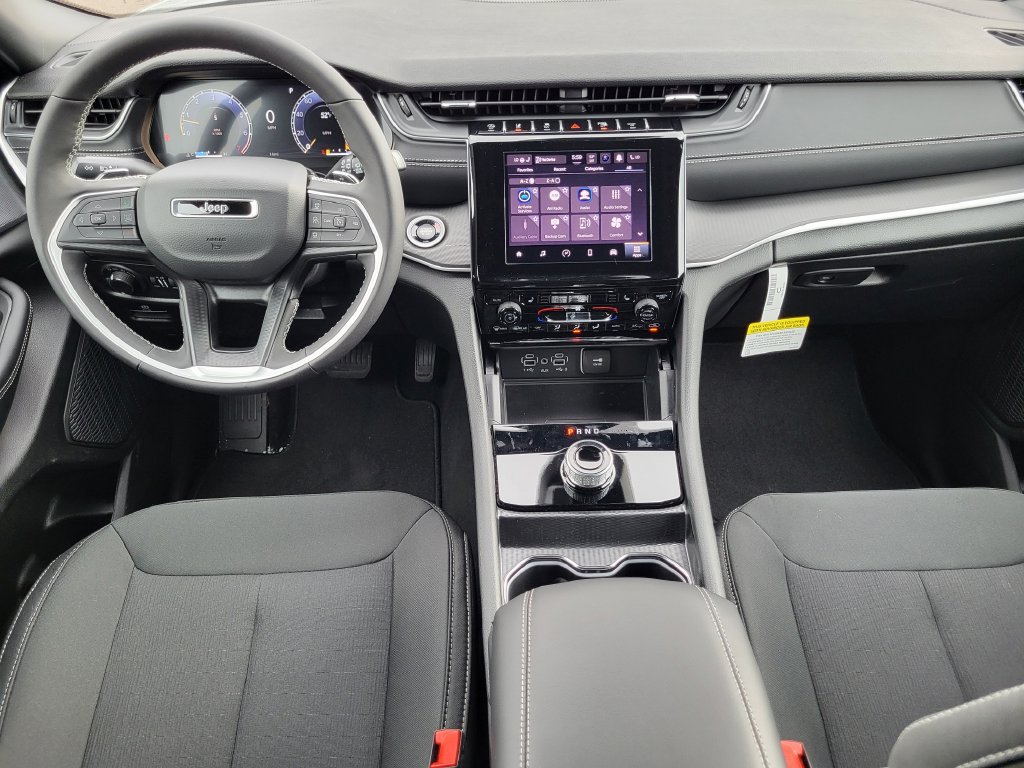 New 2026 Jeep Grand Cherokee Laredo X AWD/4WD image 24