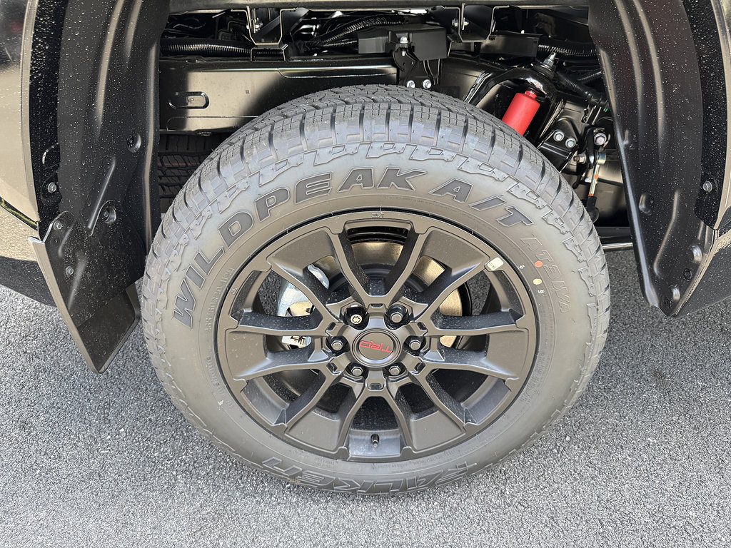 New 2026 Toyota Tundra Platinum w/ TRD Off-Road Package AWD/4WD image 28