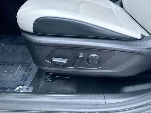 Used 2023 Kia Sportage EX image 14