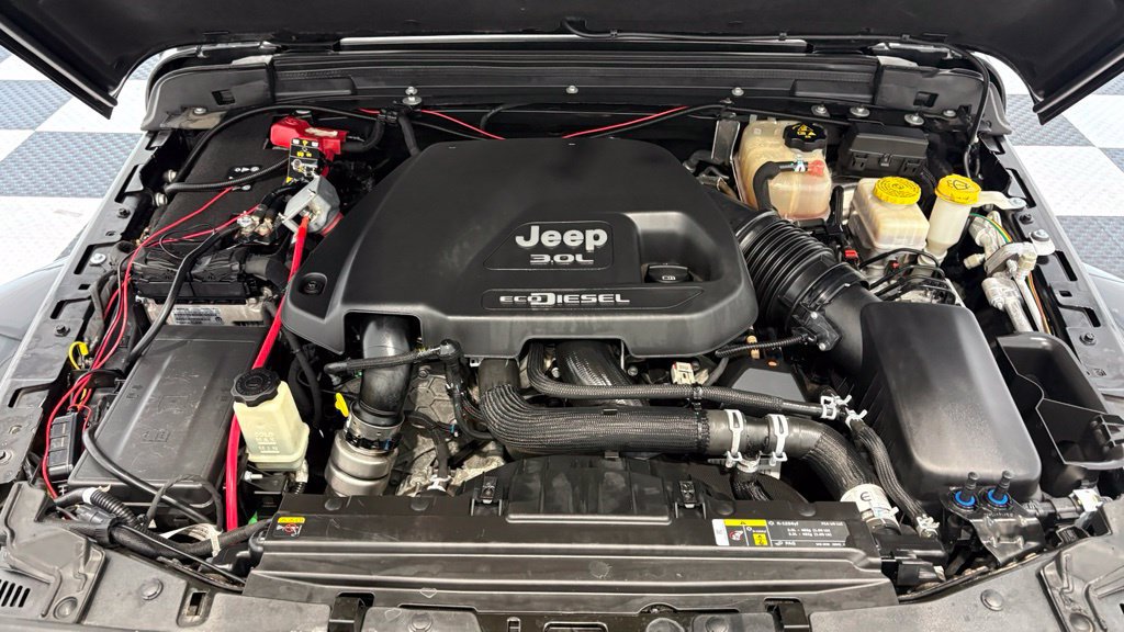 Used 2021 Jeep Wrangler Unlimited Sahara w/ Uconnect 4C Nav & Sound Group AWD/4WD image 9