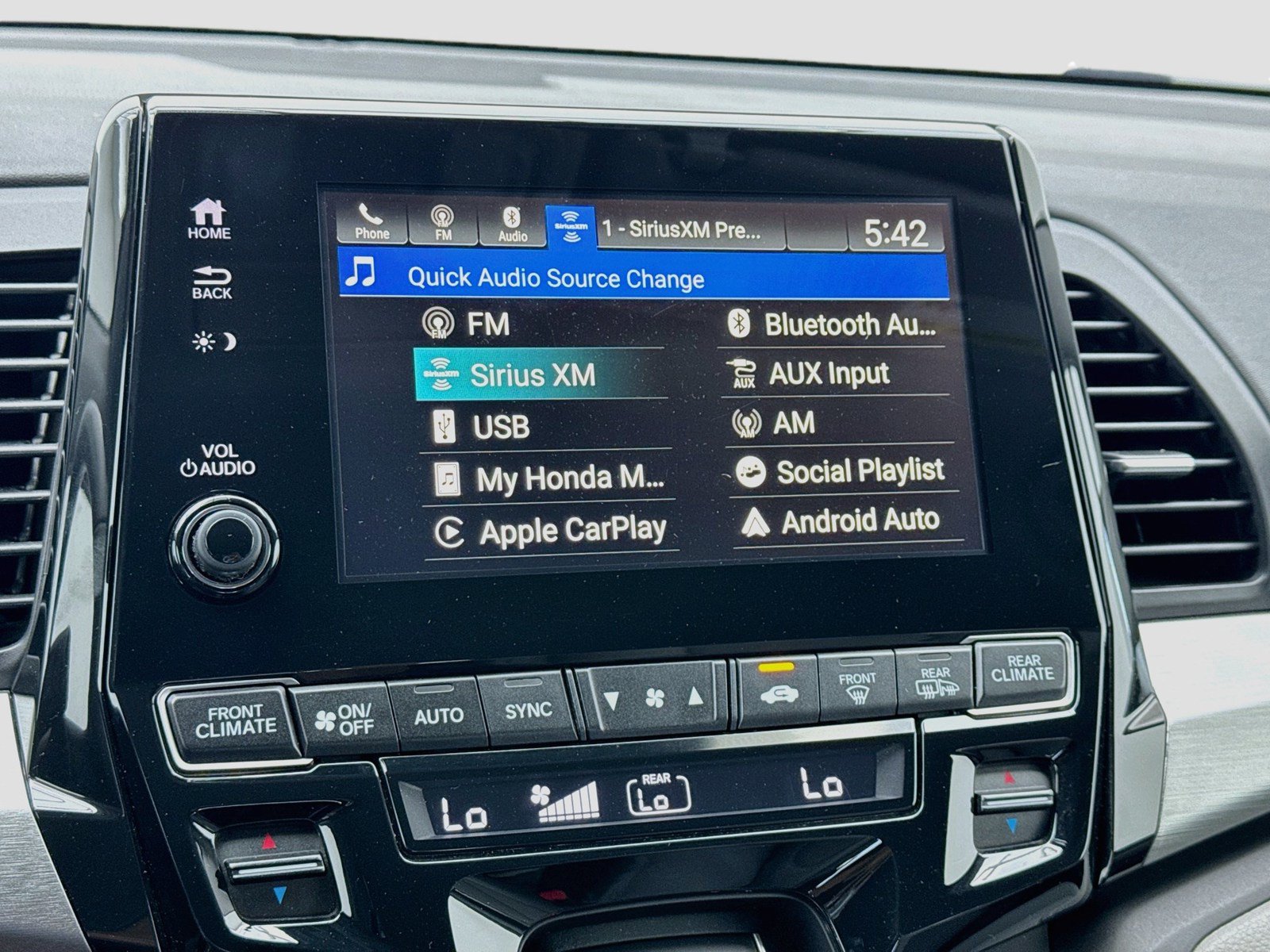 Used 2019 Honda Odyssey EX image 11