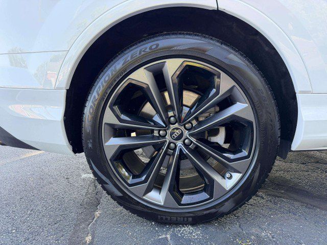 Certified 2025 Audi Q7 3.0T Premium Plus w/ Premium Plus Package AWD/4WD image 34
