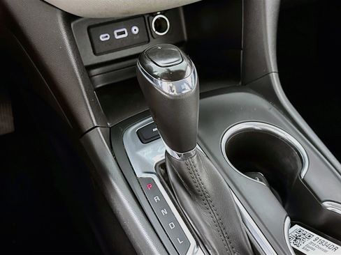 Used 2019 Chevrolet Equinox LT AWD/4WD image 19