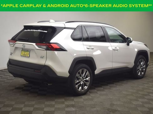 Used 2021 Toyota RAV4 XLE Premium image 8